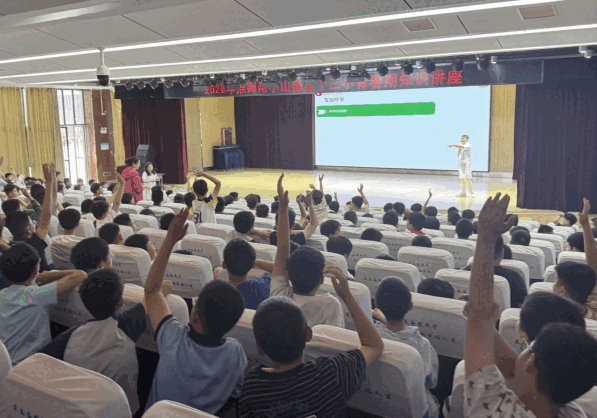 院网站-成长的“小秘密”，有人用心倾听——淮南市妇幼保健院青春期健康课堂校园行•第二站300