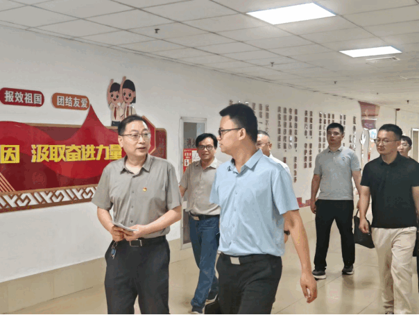 院网站-省委组织部调研组莅临我院调研指导党员教育培训工作159