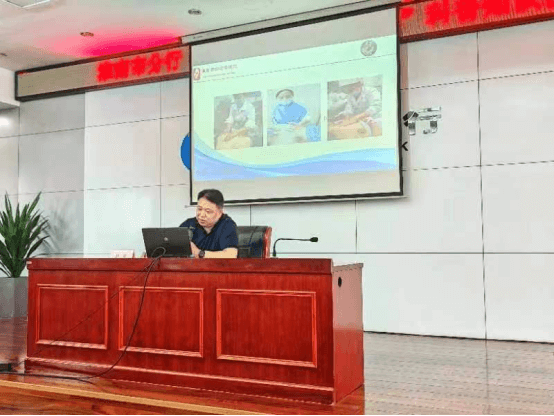 市妇幼保健院组织医护专家团队走进建设银行淮南市分行开展科普讲座369