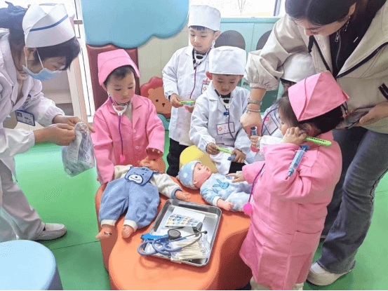 院网站-爱融淮南 童享阳光——淮南市妇幼保健院(市儿童医院)与小朋友们一起欢度儿童节613