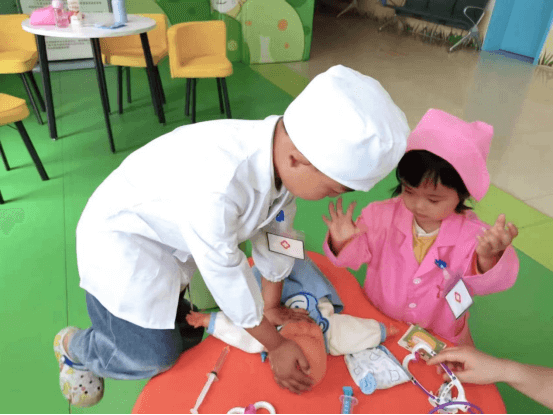 院网站-爱融淮南 童享阳光——淮南市妇幼保健院(市儿童医院)与小朋友们一起欢度儿童节637