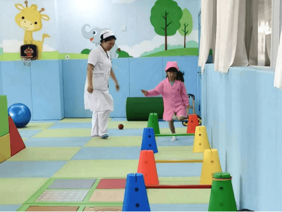 院网站-爱融淮南 童享阳光——淮南市妇幼保健院(市儿童医院)与小朋友们一起欢度儿童节654