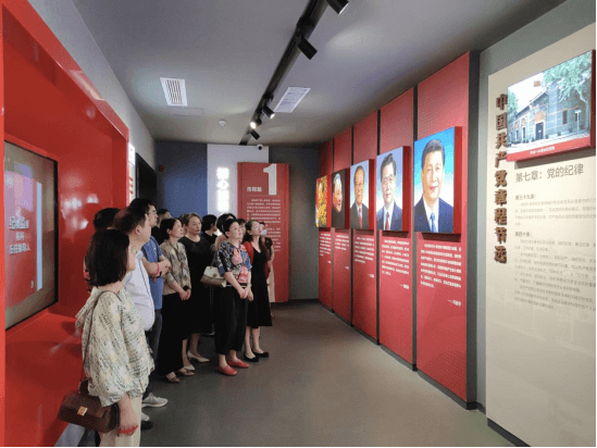 院网站-市妇幼保健院党员干部赴市党风廉政教育馆开展警示教育578