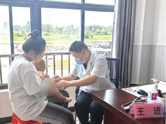 院网站-儿童友好医院·立秋篇 ▏市妇幼保健院（市儿童医院）赴寿县开展中国过敏防治周义诊活动1471