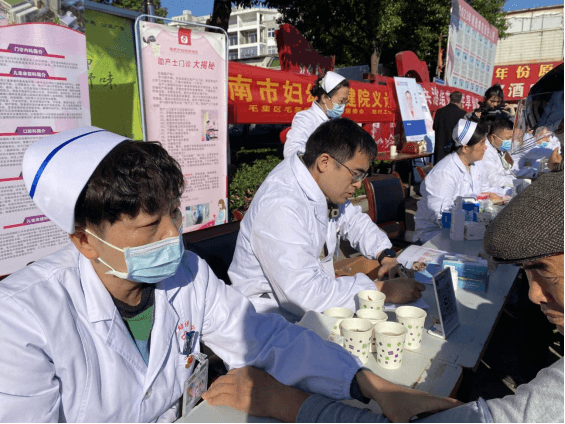 市妇幼保健院赴毛集区开展义诊活动报道2024