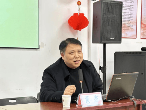 院网站-春风送暖庆三八  健康护航绽芳华——市妇幼保健院走进大通区政府开展健康讲座和义诊活动500