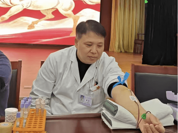 院网站-热血江淮我带头 履职担当显初心——淮南市妇幼保健院组织开展无偿献血活动782