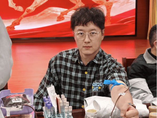 院网站-热血江淮我带头 履职担当显初心——淮南市妇幼保健院组织开展无偿献血活动814