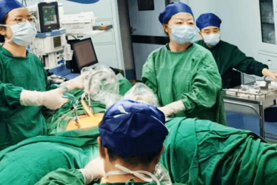 院网站-精准破局  微创护航！——淮南市妇幼保健院完成首例高难度内膜癌荧光显影腹腔镜手术164