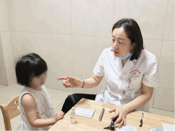 院网站-践行“五健”促进行动  守护成长黄金期！——“中国儿童生长发育健康传播行动—淮南站”义诊活动在淮南市妇幼保健院举行1042