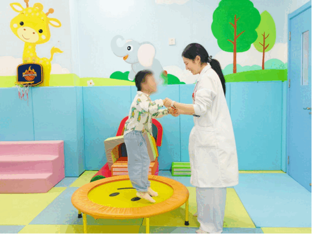 院网站-利好残疾儿童家庭！市妇幼保健院新增智力、孤独症康复资质实现三类康复资质全覆盖8