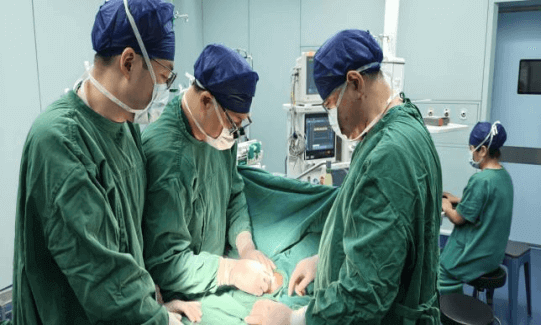 院网站-市妇幼保健院儿外科成功救治一名先天性肠扭转伴肠坏死的早产患儿76