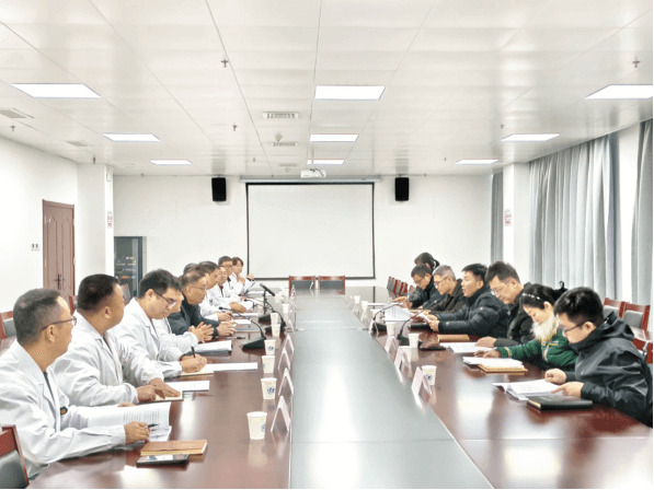 院网站-市医保局局长方鹏凯一行来院调研124