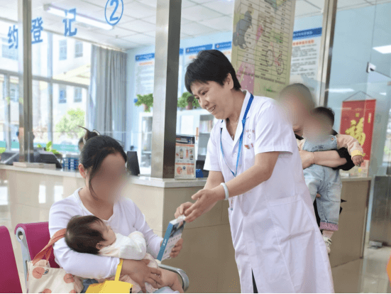 淮南市妇幼保健院(市儿童医院）开展全国儿童预防接种日宣传活动367