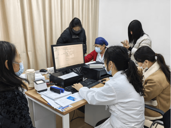 更年期义诊报道642