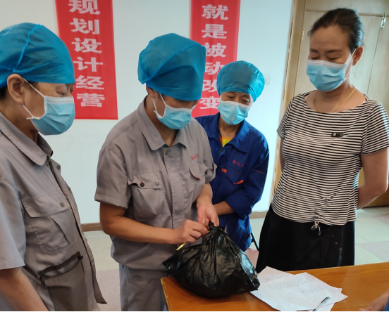 院网站-市妇幼保健院对工勤、物业人员进行疫情防控知识培训666130.png